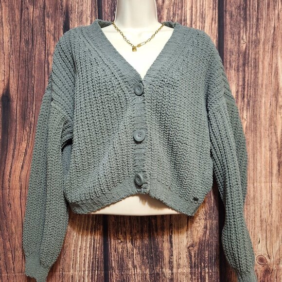 Hollister Sweaters - Hollister women's knitted sweater! Cropped size medium!